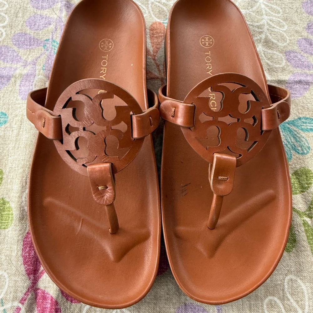 Tory Burch Tan Leather Cloud  Classic Leather Sandals. Size 7. Worn once.